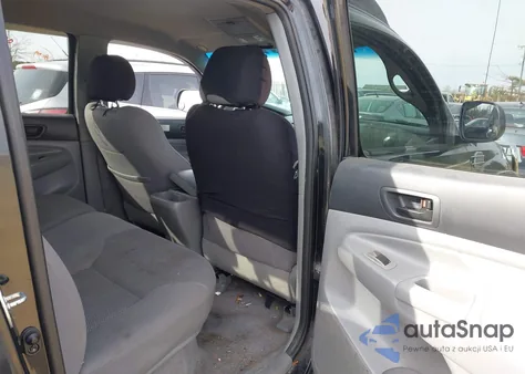 2005 Toyota Tacoma Base V6 z USA, uszkodzony, nr VIN 5TELU42N55Z041572